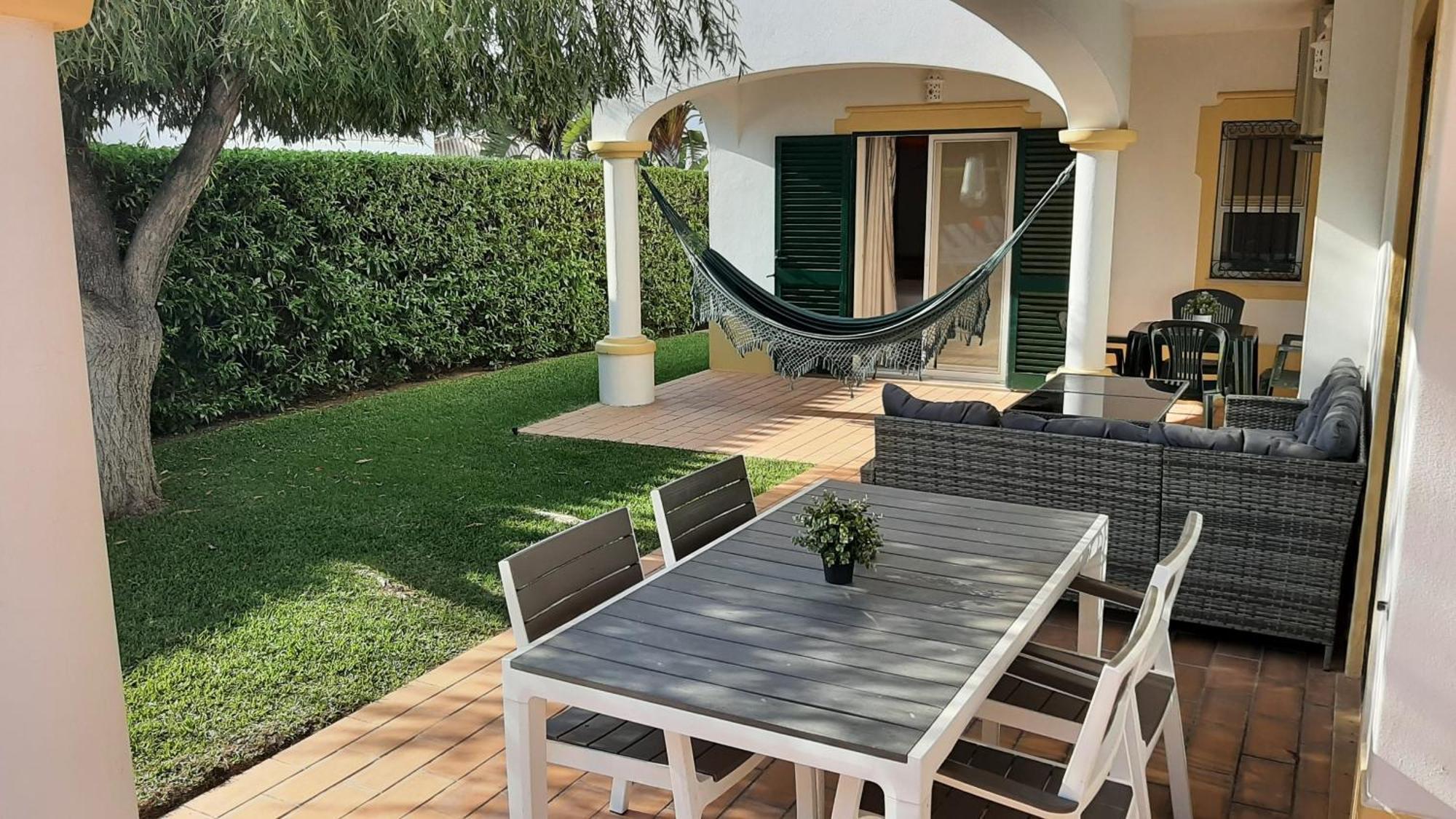 Villa White Sands - Private Oasis, Heated Pool, Beaches & Strip Nearby Albufeira Extérieur photo